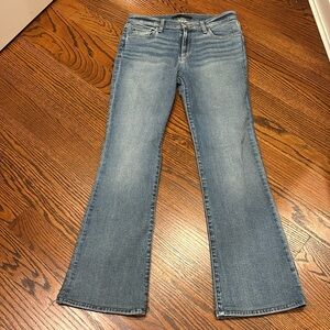 Joe’s Jeans mid-rise bootcut jeans. Size 28